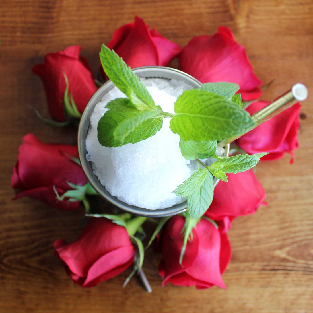 The Best Mint Julep Recipe for Derby Day, Summer Parties & Bourbon Lovers